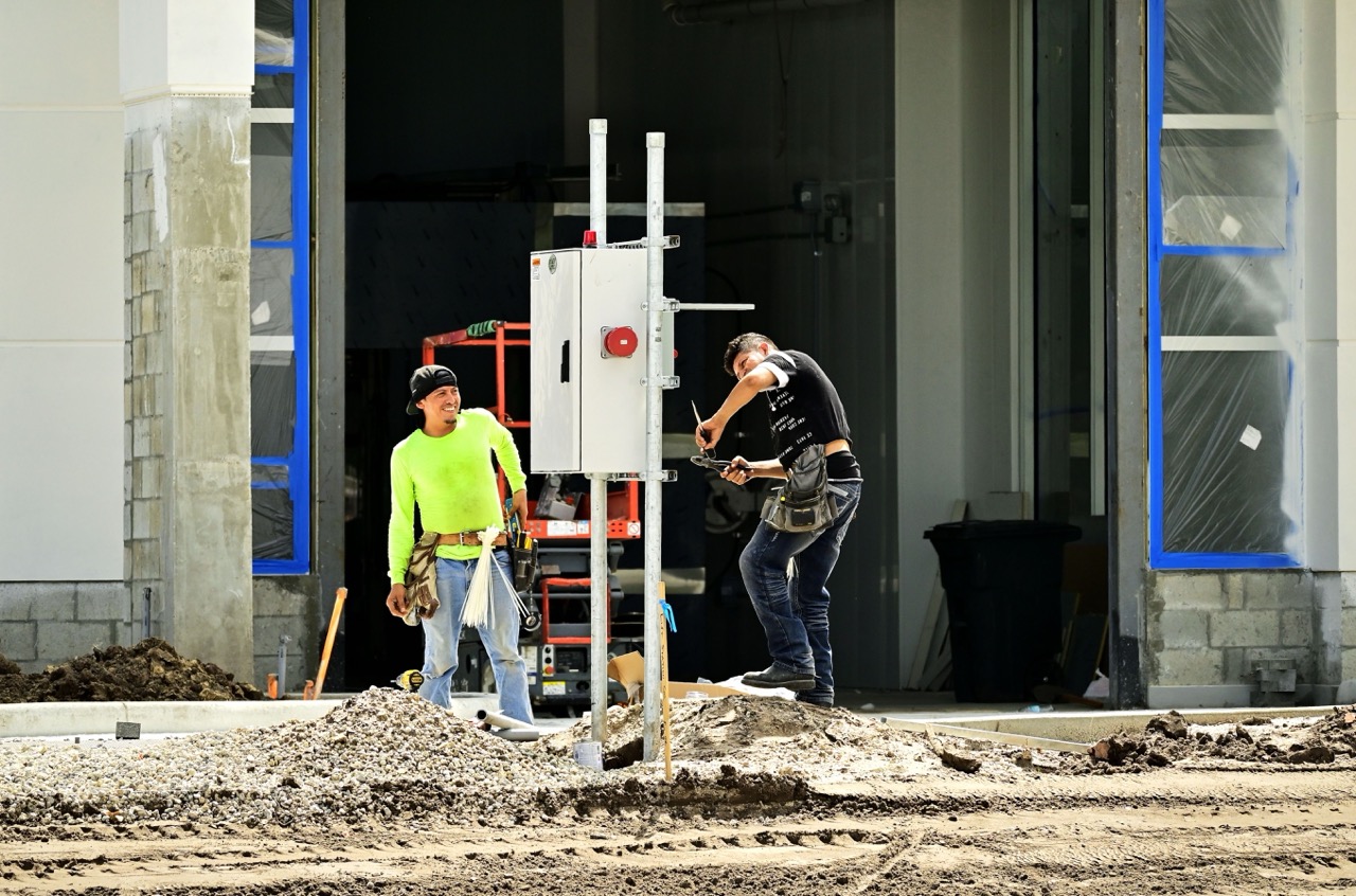 Power and lighting for a new retail unit